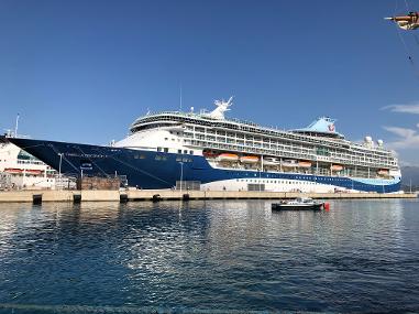 Marella Discovery in Port